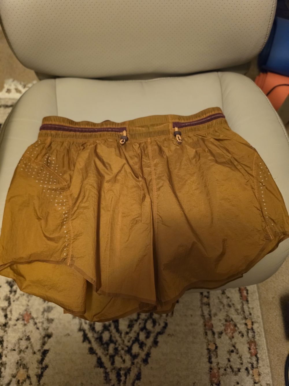 Lululemon Athletica Roksanda Women's Athletic Shorts in Gold with Purple Trim